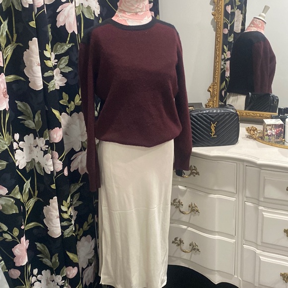 Vince Wool Wine & Black Knit Sweater Size M - Picture 1 of 7